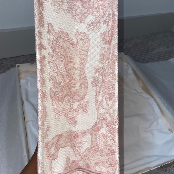 PINK CHRISTIAN DIOR BOOK TOTE MEDIUM - Picture 8 of 16